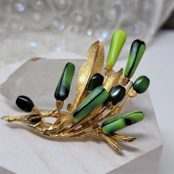 Signed ART Vintage Brooch Pin Green & Goldtone - Picture 7 of 7